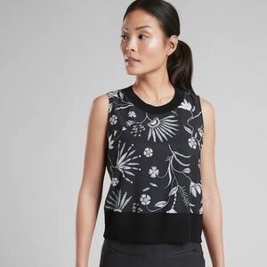 Athleta-MED-Zephyr Wildflower Print Tank Top in black